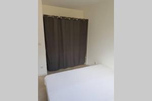 Bas de villa (neuve) vue mer proche plage 2 chbres