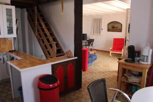 Bastidon 42 Hameau de la Garrigue