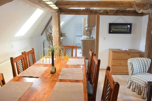 Bayreuth-Zentrum (S8) Antik Balken Whg , 100qm mit Klima