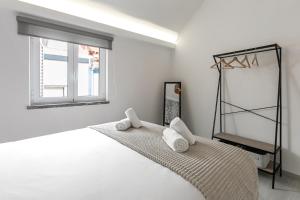 Beach Alley Apartment