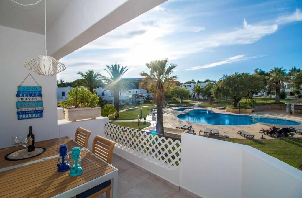 Beach House Apartment by Stay-ici, Algarve Holiday Rental Balaia Golf Village, 8200-594 Albufeira