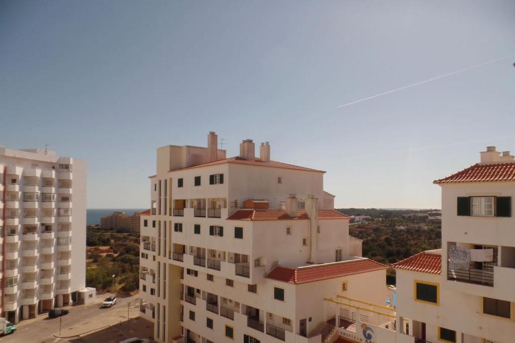 Beach House Turimar - sunny, overlooking sea Avenida São Lourenço da Barrosa Edificio Turimar - 5º A, 8500-510 Portimão