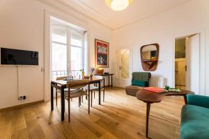 BEACHSIDE Studio in the heart of town beach within walking distance