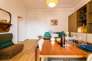 BEACHSIDE Studio in the heart of town beach within walking distance