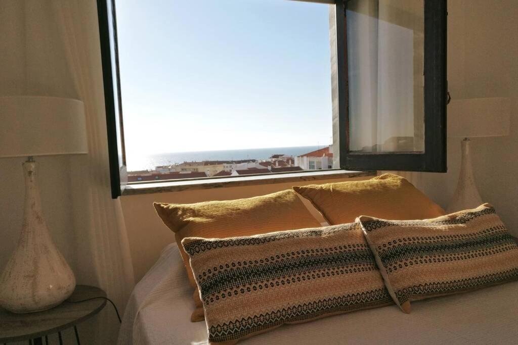 Appartement Beachy 2Bdrm in Santa Cruz w/ stunning Ocean View! Rua Infante Dom Henrique 2 , 3 dto 2560-491 Santa Cruz