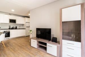 BEATMANN Boutique II by Atlantic Holiday