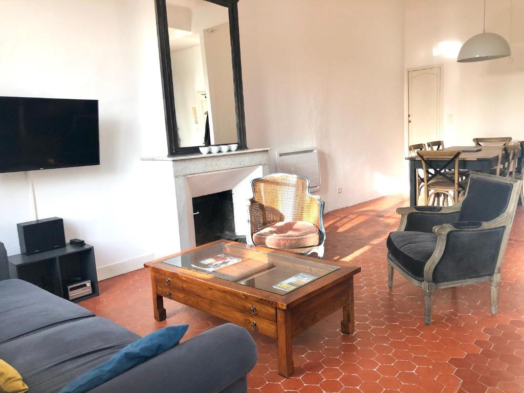 Appartement Beau 2 pièces 70 m2 au coeur du centre historique d'Aix en Provence 15 Rue des Bouteilles 13100 Aix-en-Provence