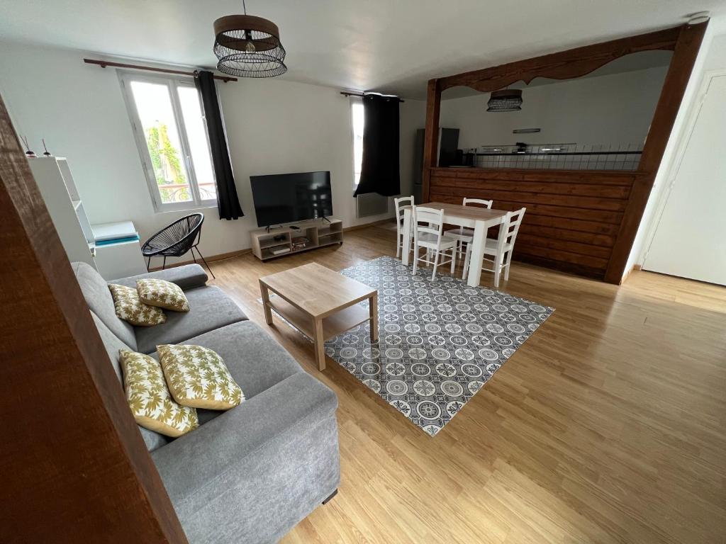 Beau 2 pièces Quartier Brindeau à 10 min à pied des Docks et 20 min de la Gare - Les Appartements Océane Etage 2 à droite 118 Rue Gustave Brindeau, 76600 Le Havre