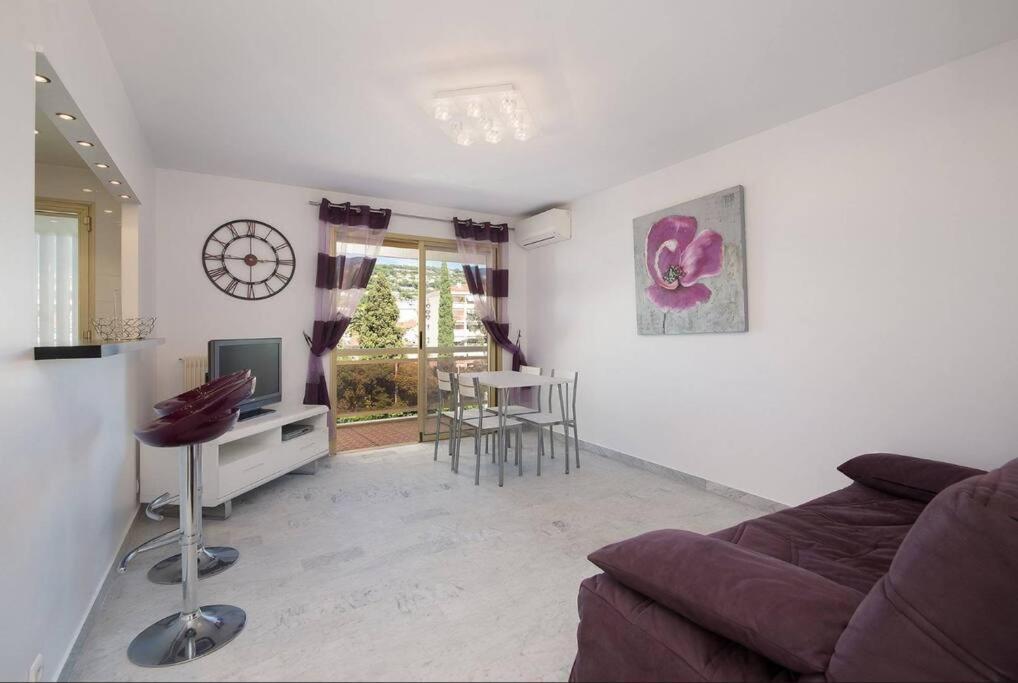 Appartement Beau 2P moderne - Cannes centre 1 Rue des Mimosas 06400 Cannes