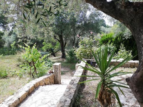 Beau 3 pièces dans villa provençale au calme