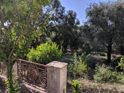 Beau 3 pièces dans villa provençale au calme