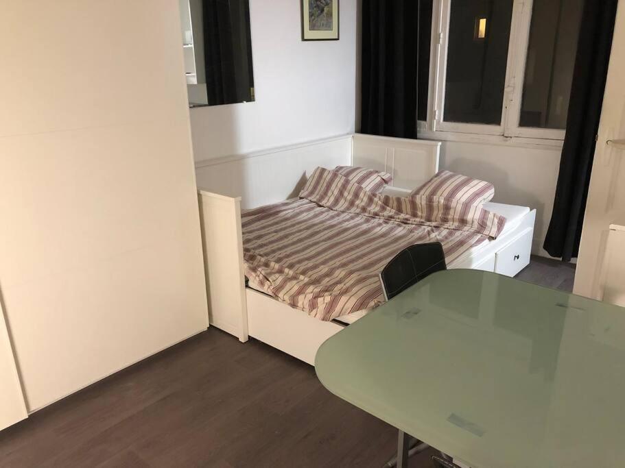 Beau appartement,proche de métro 28 Rue de la Sablière, 75014 Paris