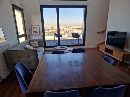 Beau Duplex Asnieres sur Seine en bord de Seine