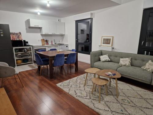 Beau Duplex Asnieres sur Seine en bord de Seine