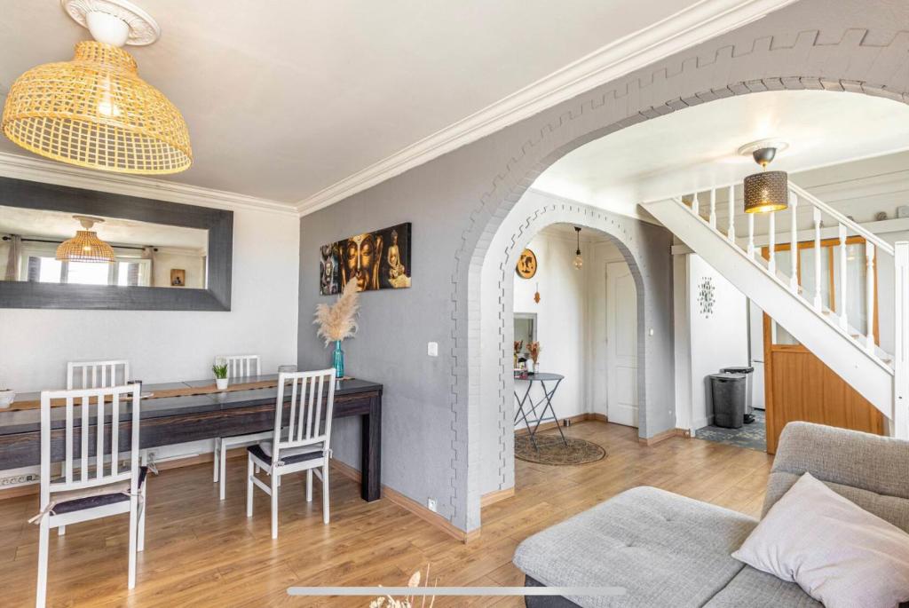 Appartement Beau Duplex au Porte de Paris 33 Rue Balzac 94400 Vitry-sur-Seine