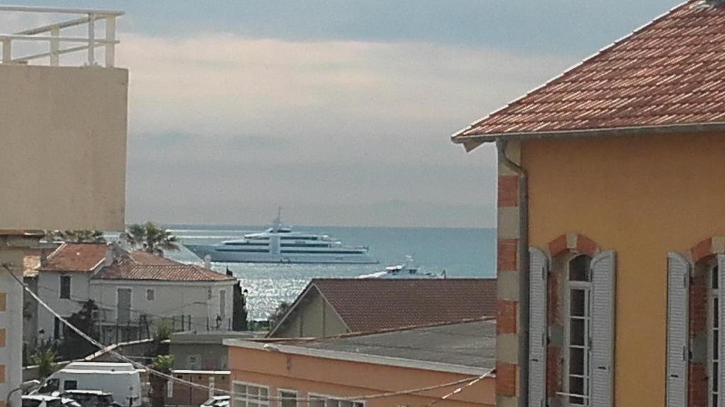 Beau duplex lumineux avec aperçu mer 2 12 avenue du maréchal Reille, 06600 Antibes