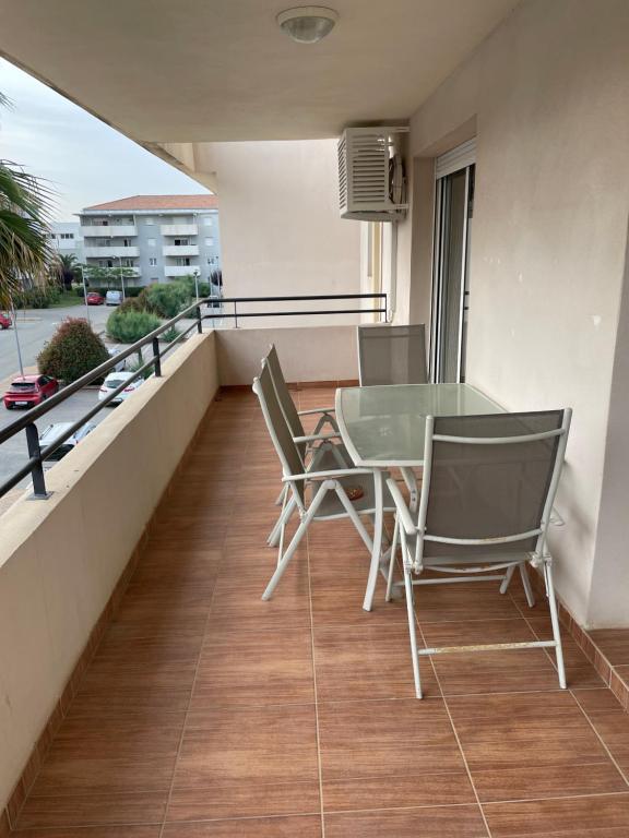 Appartement Beau F1 climatisé et wifi en bord de mer Résidence Roi Théodore, Bâtiment A, 2e Étages Moriani Plage 20230 San-Nicolao