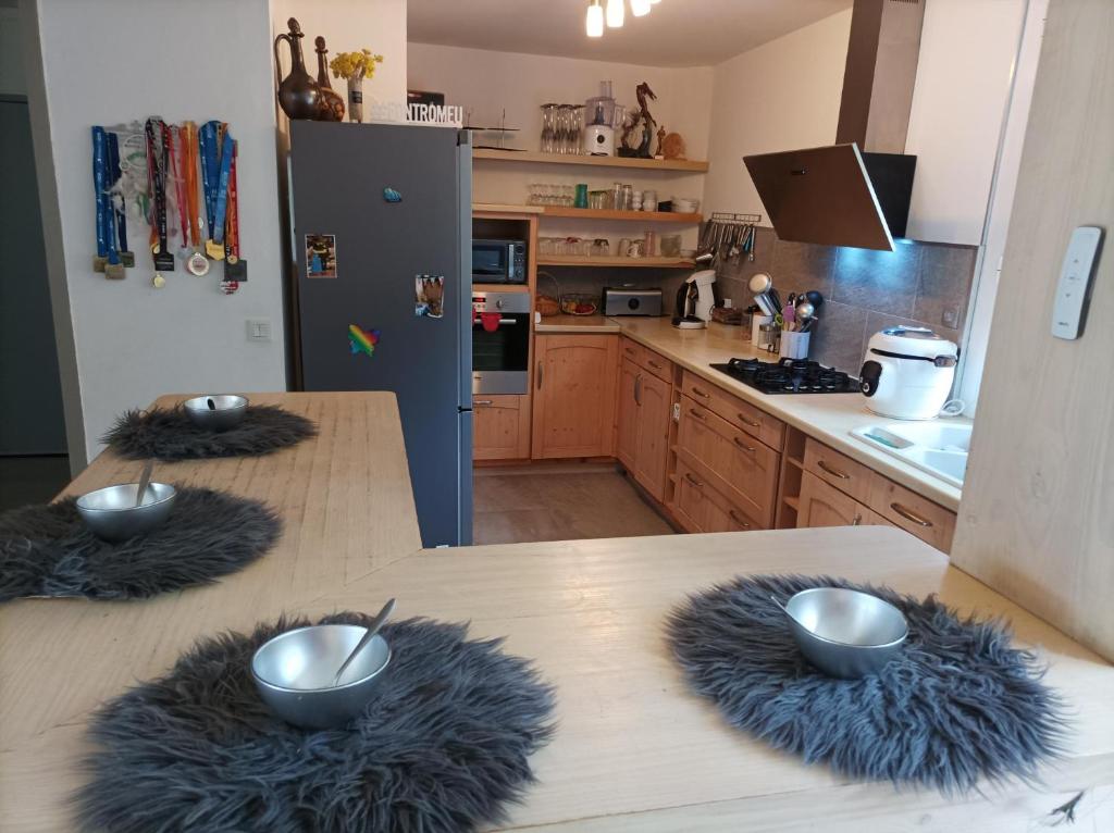 BEAU STUDIO 30 m avec TERRASSE proche de la MER 83430 Saint-Mandrier-sur-Mer
