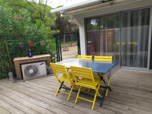 Beau studio avec grande terrasse
