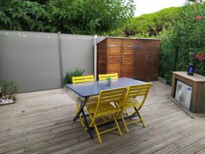 Beau studio avec grande terrasse