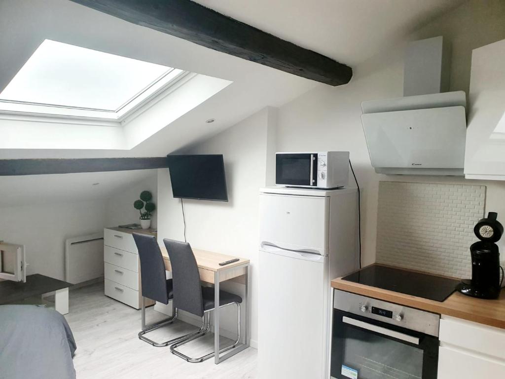 Beau Studio Centre Ville Paul Bert 67 Rue Paul Bert, 26000 Valence