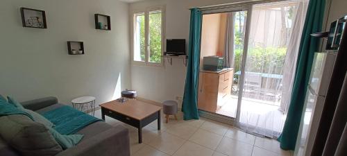 Beau STUDIO de 27m au centre de FREJUS !
