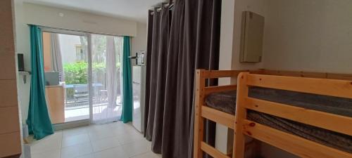 Beau STUDIO de 27m au centre de FREJUS !