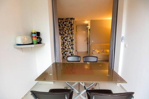 Beau Studio pour 4 personnes à Fréjus