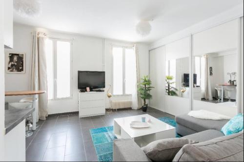 Beau studio près de la TOUR EIFFEL / ROLAND GARROS