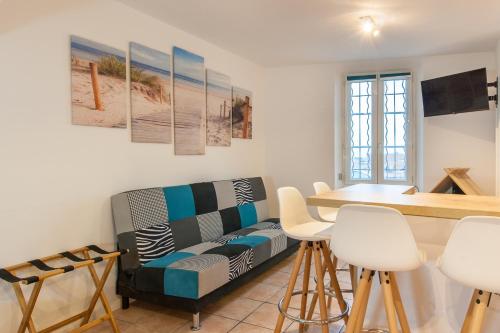 Beau studio rénové avec vue Vieux Hyères