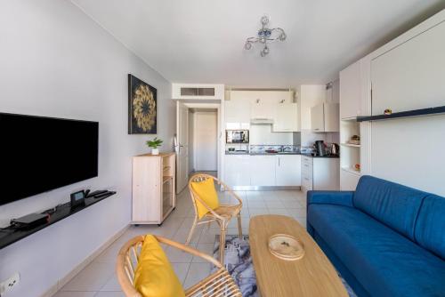 Beau Studio Véranda à deux pas de la mer - parking inclus