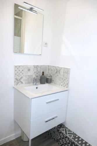 Appartement Beau T2 en hypercentre (M5) 16 Rue de la Gare 74100 Annemasse Rhône-Alpes