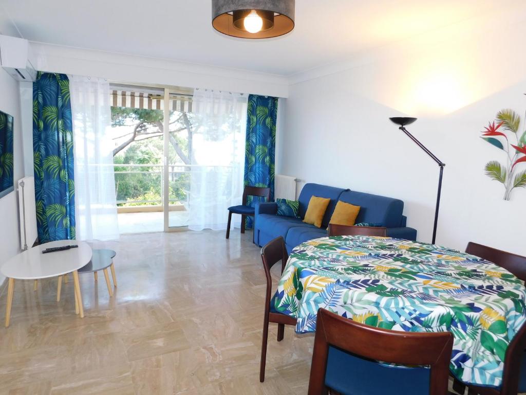 Appartement Beau T2 Les Jardins de la Colline clim, parking, vue mer 92 Chemin Charles Gros 06220 Vallauris