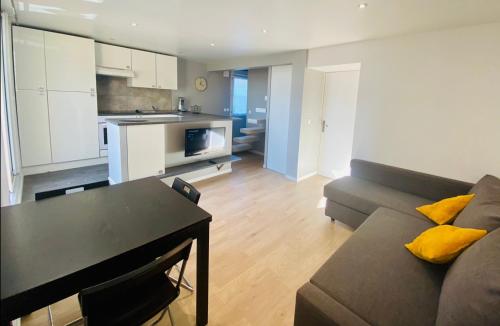 Beau T3 en duplex terrasse et parking bien placé