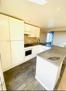 Beau T3 en duplex terrasse et parking bien placé
