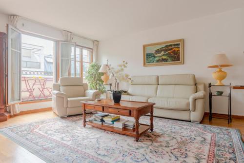 Beaudelaire Center Residence
