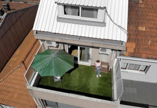 Beautiful 1 Bedroom Duplex Apartment