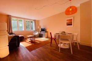 Beautiful 1950s style apartment close to the city center