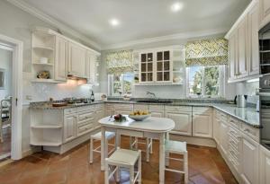 Beautiful 2-Bed Apartment golf pool beach