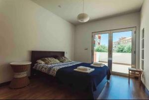 Beautiful 2 bed by the beach apartment