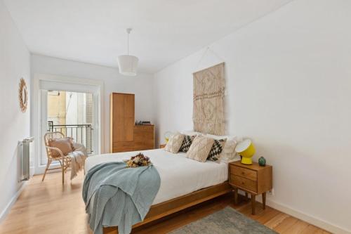 Beautiful 2 Bedroom Apartment in Bairro Alto