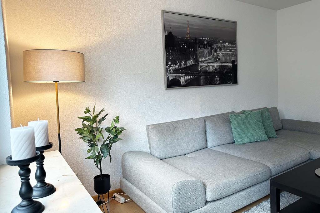 Appartement beautiful 2-room Apartment 6 Mommsenstraße 42289 Wuppertal