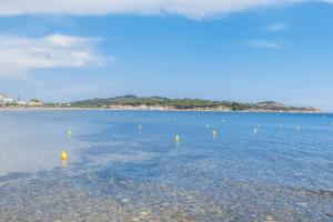Beautiful 2br with AC and sea-view terrace in La Seyne-sur-Mer Welkeys