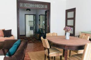 Beautiful 3-Bed Apartment in Porto Portugal