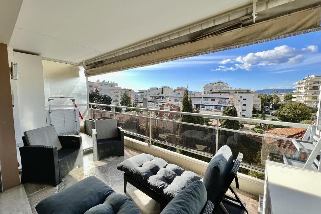 Beautiful 30m with large terrace in Cannes 11 Rue de Russie, 06400 Cannes