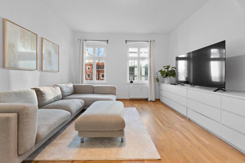 Beautiful 80sqm Appartment in Berlin-Mitte 156 Torstraße, 10115 Berlin