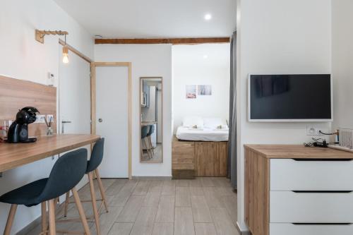 Beautiful air conditioned studio close to city-center - Toulon - Welkeys