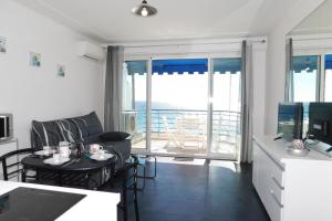 Appartement Beautiful air-conditioned T1 bis \ 9 Boulevard Charles Guillaumont 06160 Antibes Provence-Alpes-Côte d\'Azur