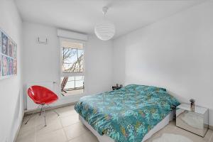 Beautiful And Spacious Apt At 19 Min From Downtown