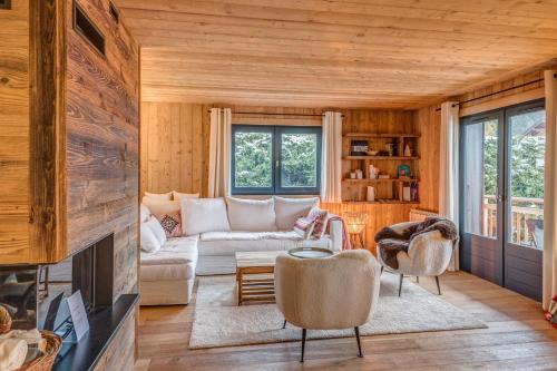 Beautiful and totally refurbished apartment in the heart of Megève